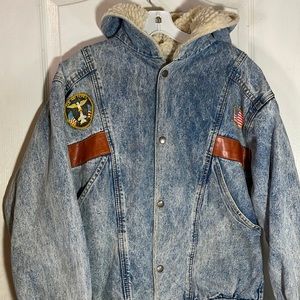 Vintage jean jacket Sherpa size small USA US Air-force patch